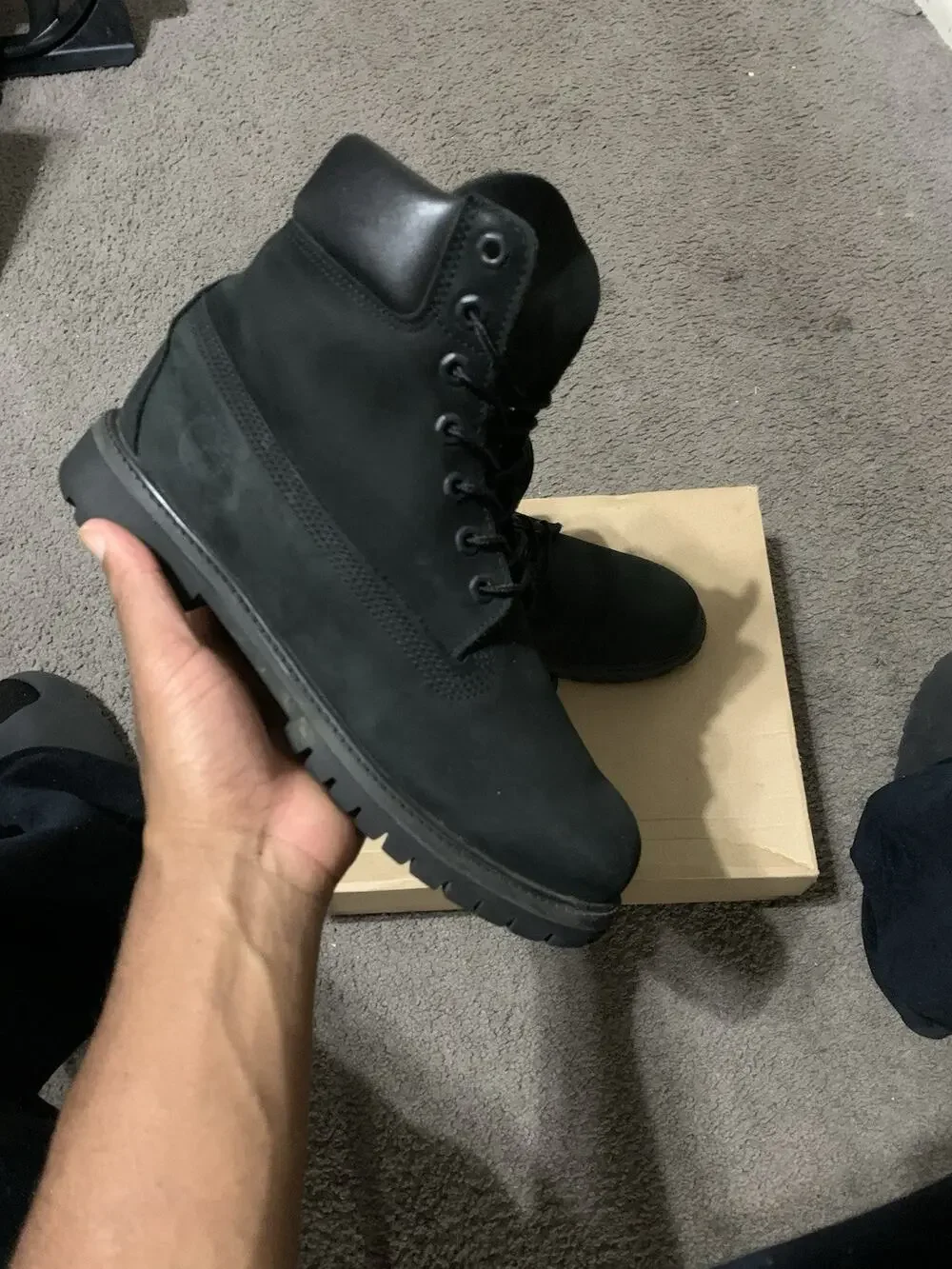 Size 9- Timberland 6 Inch Premium Men's Black Nubuck Waterproof Boot TB010073001